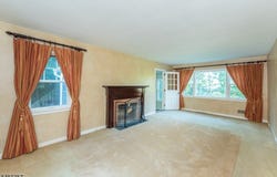 42 Valley View Ter, Wayne Twp., NJ 07470-4244
