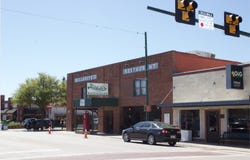 422 Smith Street, Grapevine, TX 76051