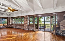 2196 W Oakfield Road, Grand Island, NY 14072