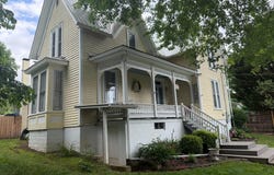 283 Webster St, Alderson, WV 24910