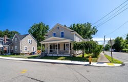 178 Walnut St, Leominster, MA 01453