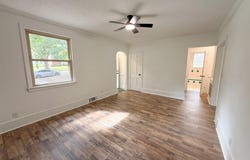 515 E Carolina Avenue, Crewe, VA 23930