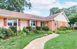205 Fillmore Place, Chesapeake, VA 23325