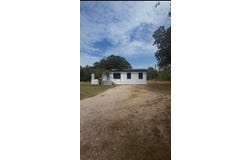 176 Whispering Pines Dr, Bastrop, TX 78602