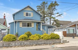 560 S Downing St, Seaside, OR 97138