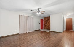 409 1/2 Pecan Ave, Cache, OK 73527