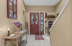 2063 Rosedale Way, Guilderland, NY 12303