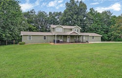 2014 Double Top Road, Jamestown, TN 38556
