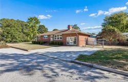 819 Sharpley Avenue, Hampton, VA 23666