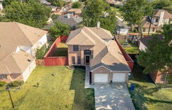 7502 Armstrong Lane, Rowlett, TX 75089