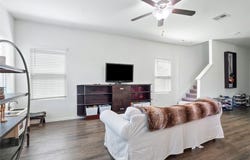109 Comet Dr, Jarrell, TX 76537