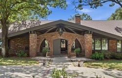 2802 E 67th Place, Tulsa, OK 74136