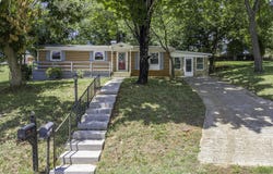25 Pathfinder Dr, Lexington, VA 24450