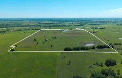 1571 Schulze Rd, Schulenburg, TX 78956
