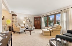 10248 W Parkedge Cir, Franklin, WI 53132
