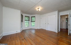 79 MODEL Avenue, HOPEWELL, NJ 08525