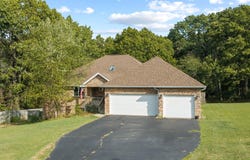 2241 Cherokee Court, Nixa, MO 65714