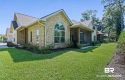 1904 Holmes Ave, Foley, AL 36535