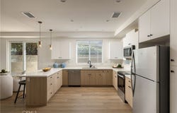 547 Bernard Street, Costa Mesa, CA 92627