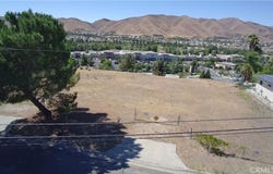 33690 Washington, Yucaipa, CA 92399