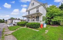 111 Green Street, Dunmore, PA 18512