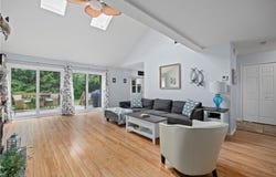 875 Hampton Circle, Aurora, OH 44202