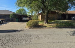 1514 Linda Street, Bowie, TX 76230