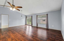 650 W Austin Rd, Luling, TX 78648