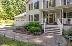 24 Wilson Road, Londonderry, NH 03053