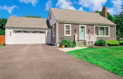 49 Regent Street, Patchogue, NY 11772