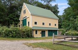 19-21 Downfall Rd, Newbury, MA 01922