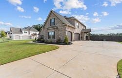 223 Bristleleaf Path, Kathleen, GA 31047