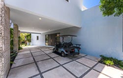 690 Warren Ln, Key Biscayne, FL 33149