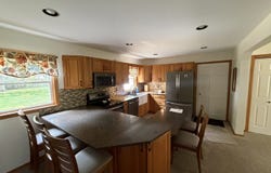 10083 Elizabeth Road, Bloomington, IL 61705