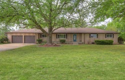 13200 Oregon Lane, Neosho, MO 64850