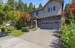 1076 EPPERLY Way, WestLinn, OR 97068