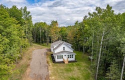 3228 Lindahl Rd, Duluth, MN 55810