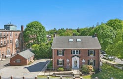 6 Windsor St, Andover, MA 01810