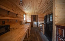 182 Bucky Lane, Montreal, MO 65591