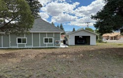 76 W Center St, Hatch, UT 84735