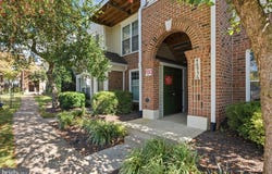 46956 COURTYARD Square, STERLING, VA 20164