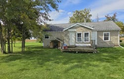 8775 East Road, Burt, MI 48417
