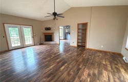 157 Sawmill Road, St Robert, MO 65584