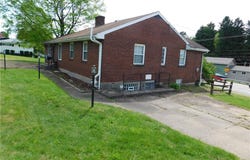 104 Memory Ln, Apollo, PA 15613