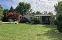 1000 N Silverleaf Street, Gladwin, MI 48624