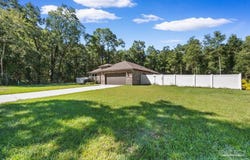 5245 Burt Ln, Pace, FL 32571