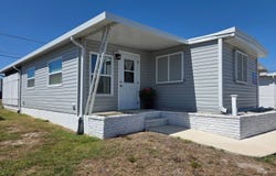 46 Spring Ln, Englewood, FL 34223