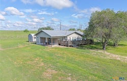 3300 N State Highway 95, Shiner, TX 77984