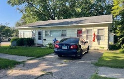 1406 State St, Beardstown, IL 62618