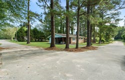 67 Thomas Avenue, Chadbourn, NC 28431